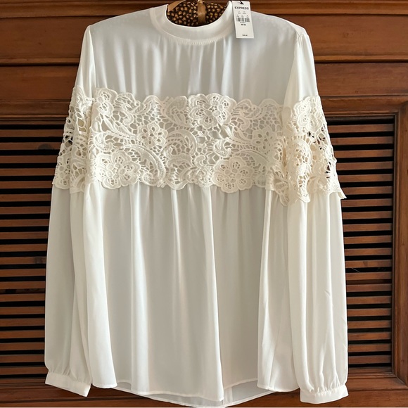 NWT EXPRESS OFF WHITE SHEER & LACE BLOUSE SIZE MEDIUM - Picture 6 of 10